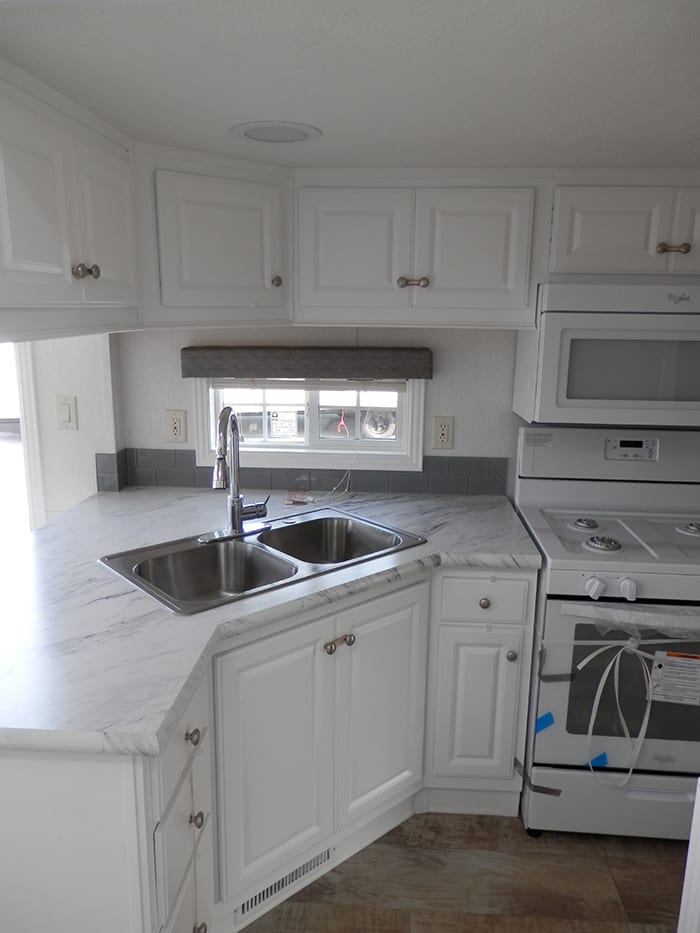 Skyline 1934CT - Split Loft (Kitchen)