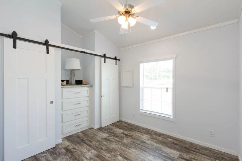 Champion Athens Model APH-516 - Bedroom 2