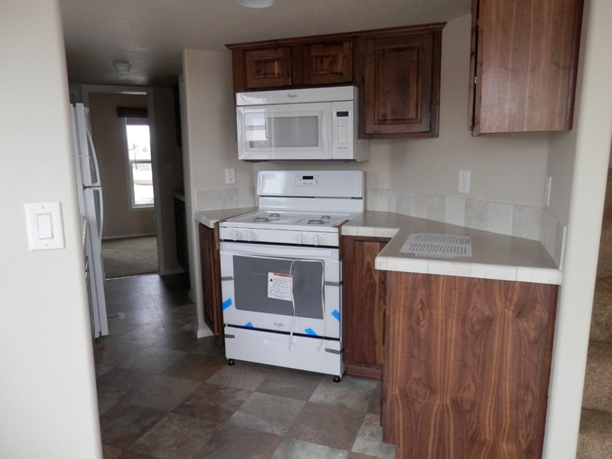 Champion Athens APH-509 Loft (Pine Creek) - Kitchen Range