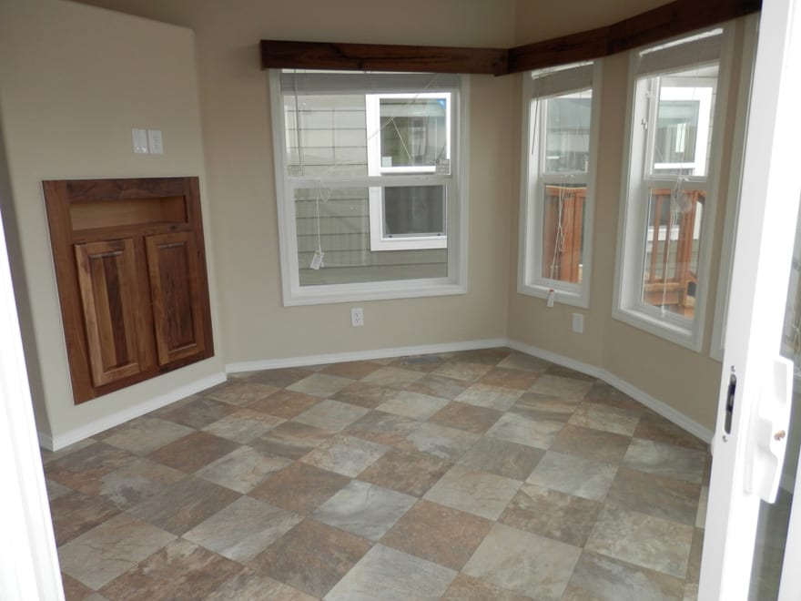 Champion Athens APH-509 Loft (Pine Creek) - Living Room