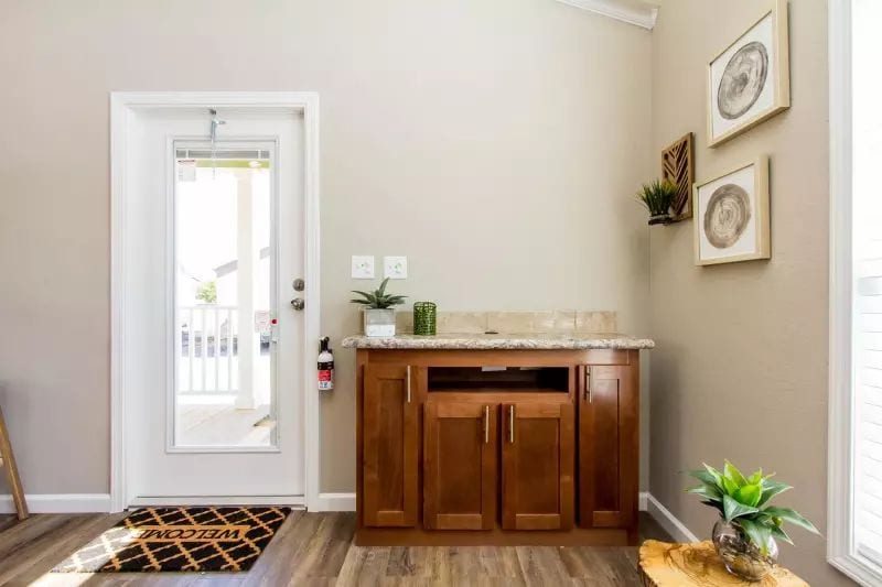 Champion Athens APH-522 - Entry