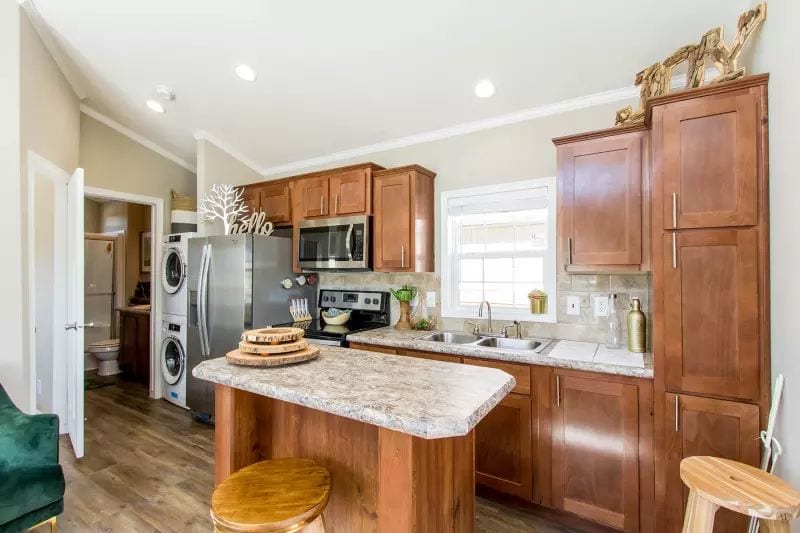 Champion Athens APH-522 - Kitchen 1