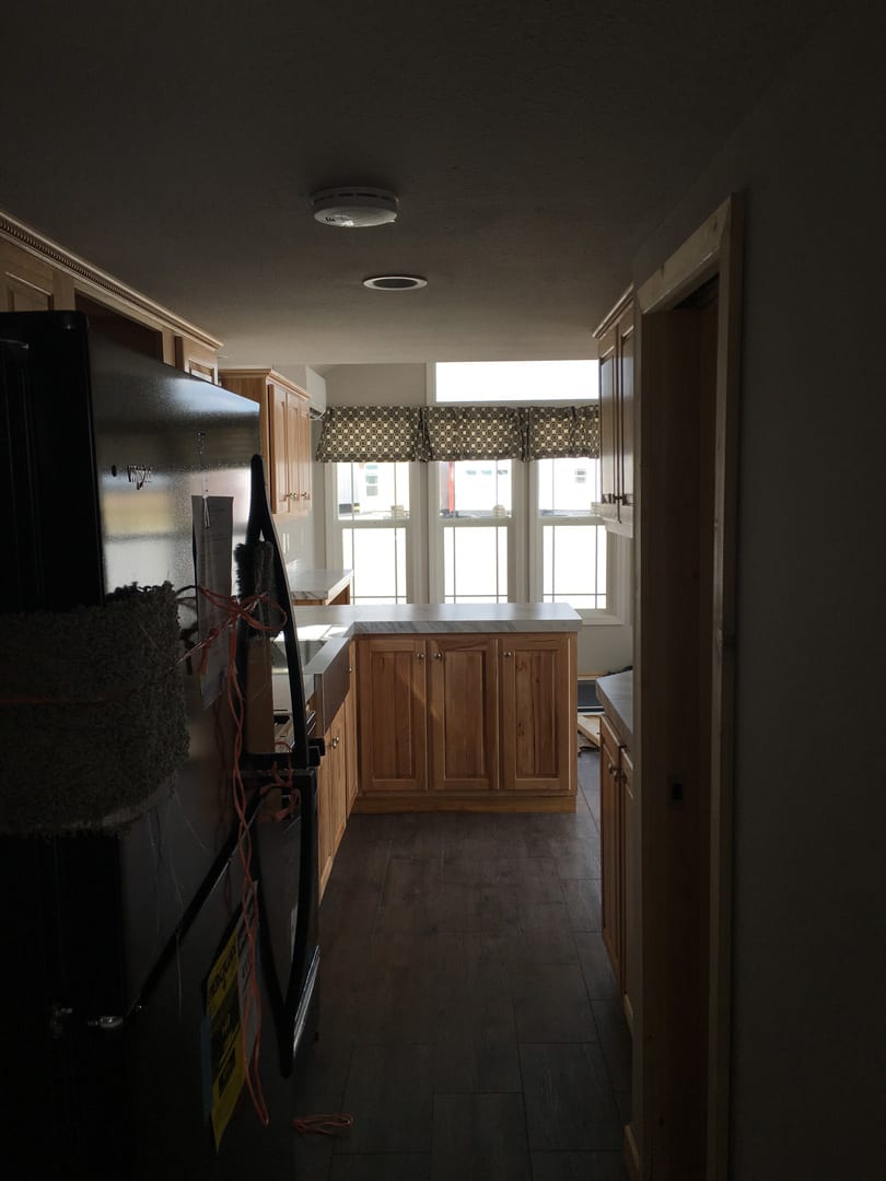 Champion Athens APH-528-SL - Double Loft - Kitchen Hall to Living Room