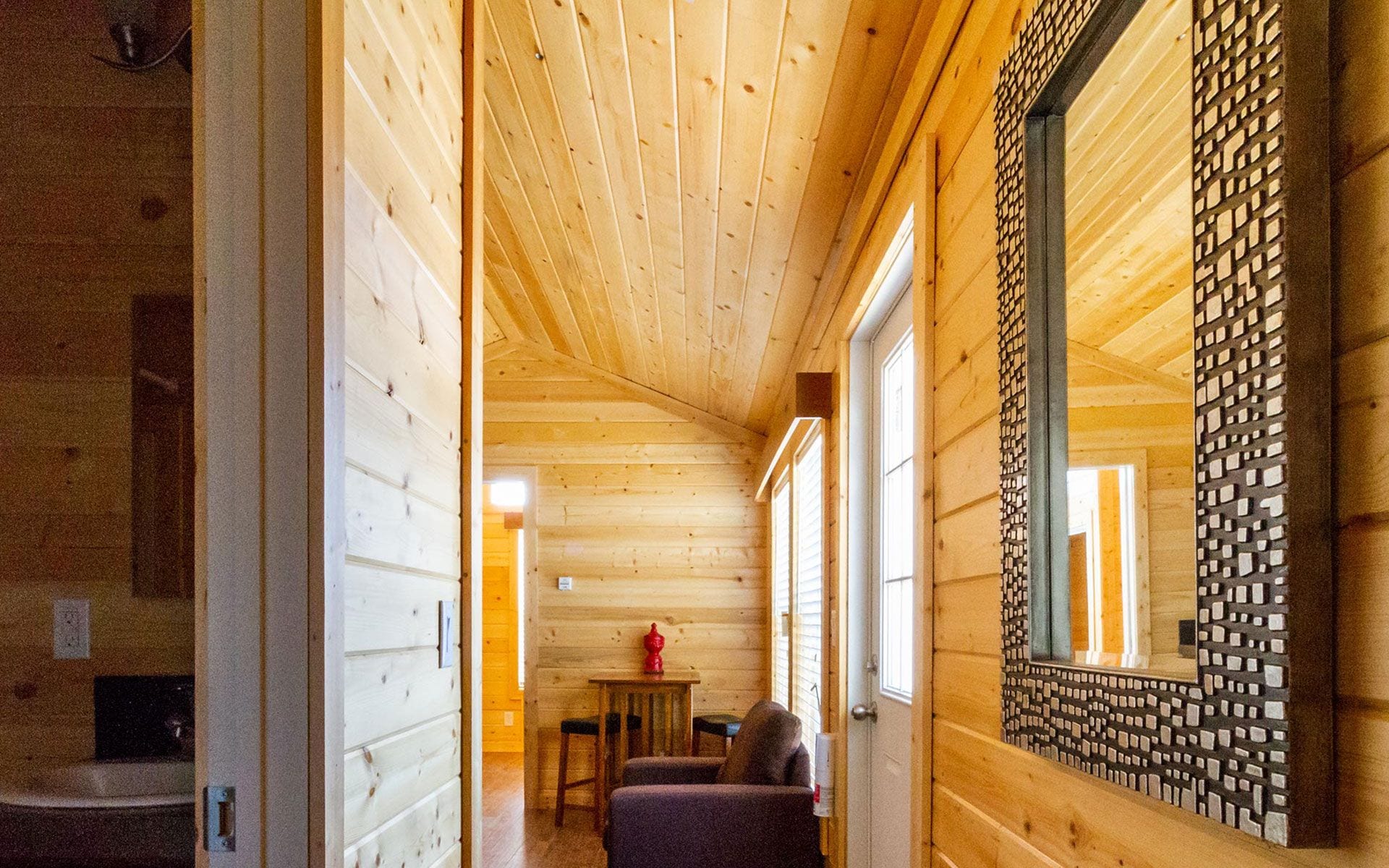 Champion Athens APH-531 - Bedroom to Living Room