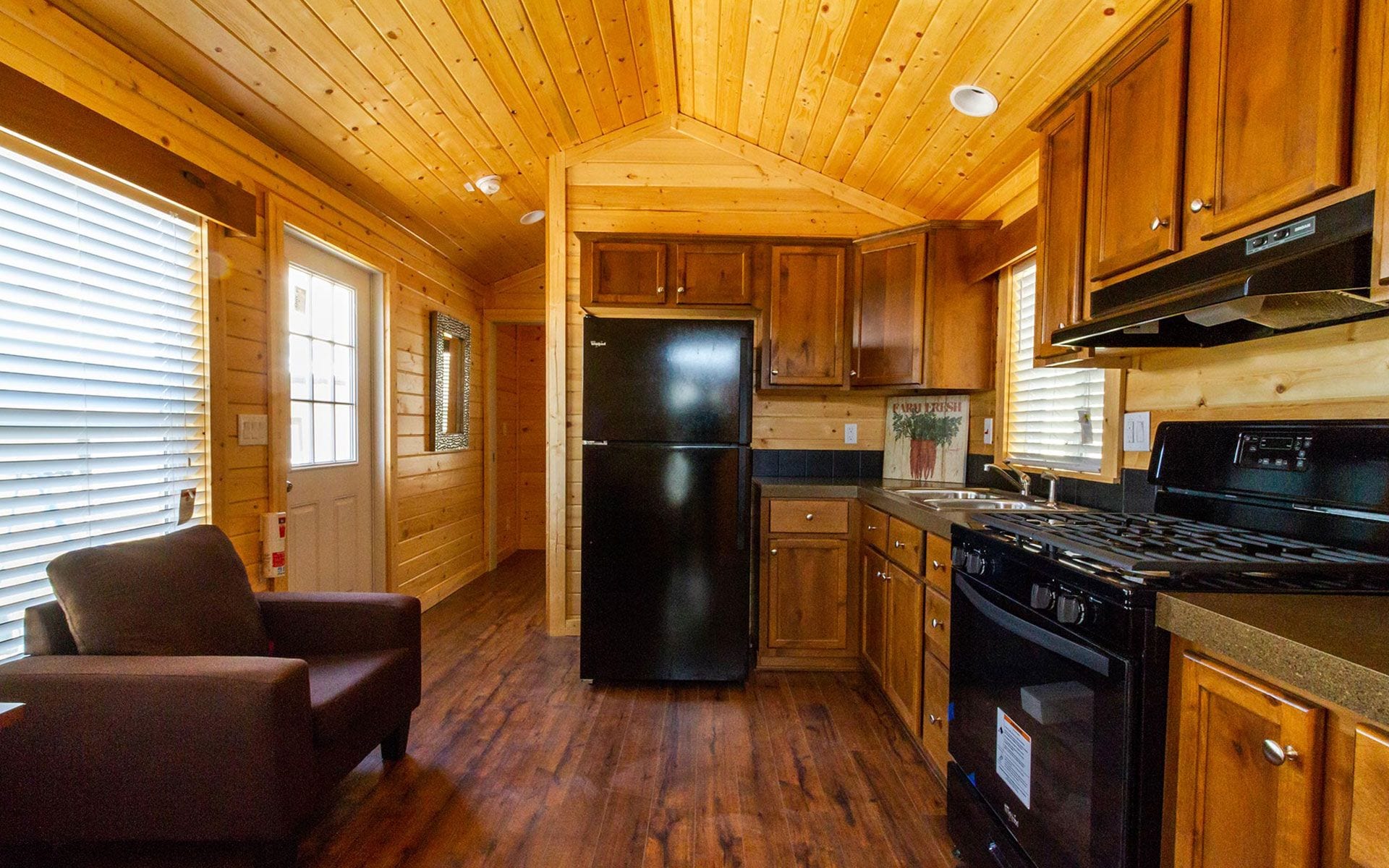 Champion Athens APH-531 - Full Kitchen