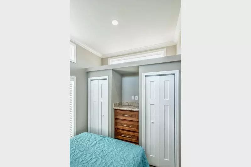 Champion Athens Model APH-536 - Bedroom Closets