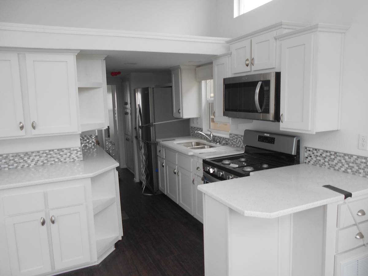 Palm Harbor - Cantina Vista - Bar Model - Full Kitchen