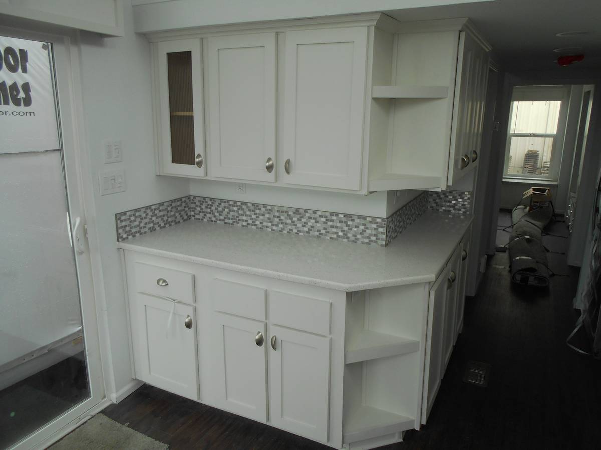 Palm Harbor - Cantina Vista - Bar Model - Kitchen Wraparound Counter