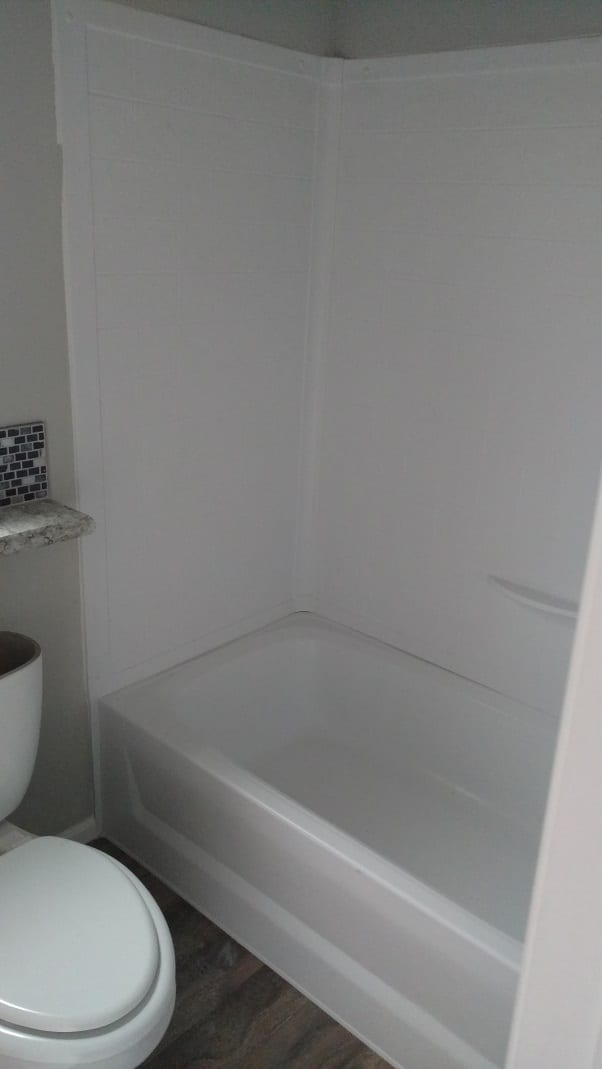 Palm Harbor - Overlook Vista - Bauer Model - Bathroom