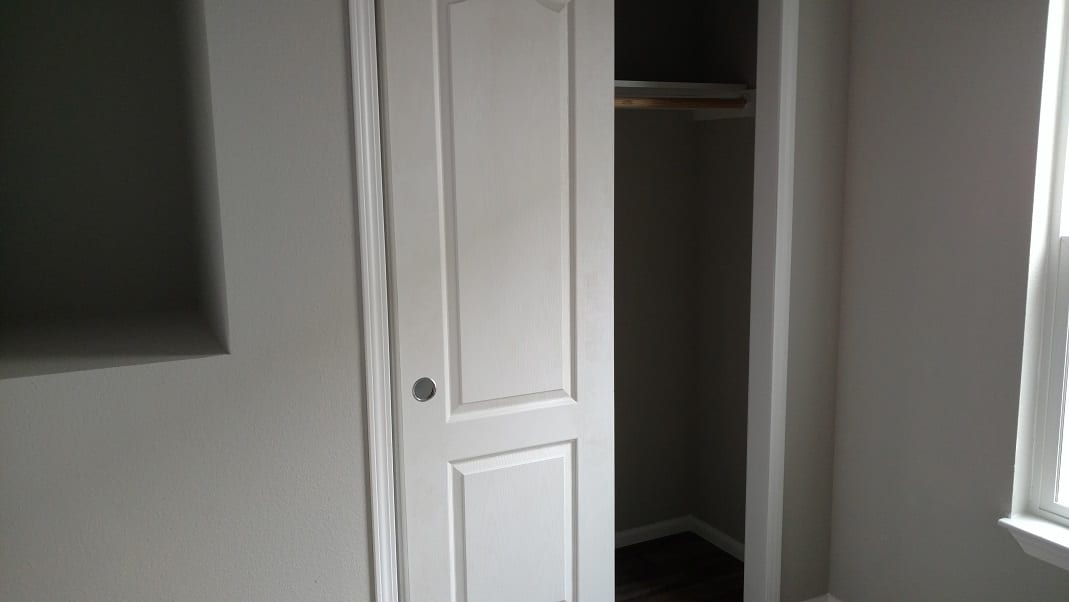 Palm Harbor - Overlook Vista - Bauer Model - Bedroom Closet