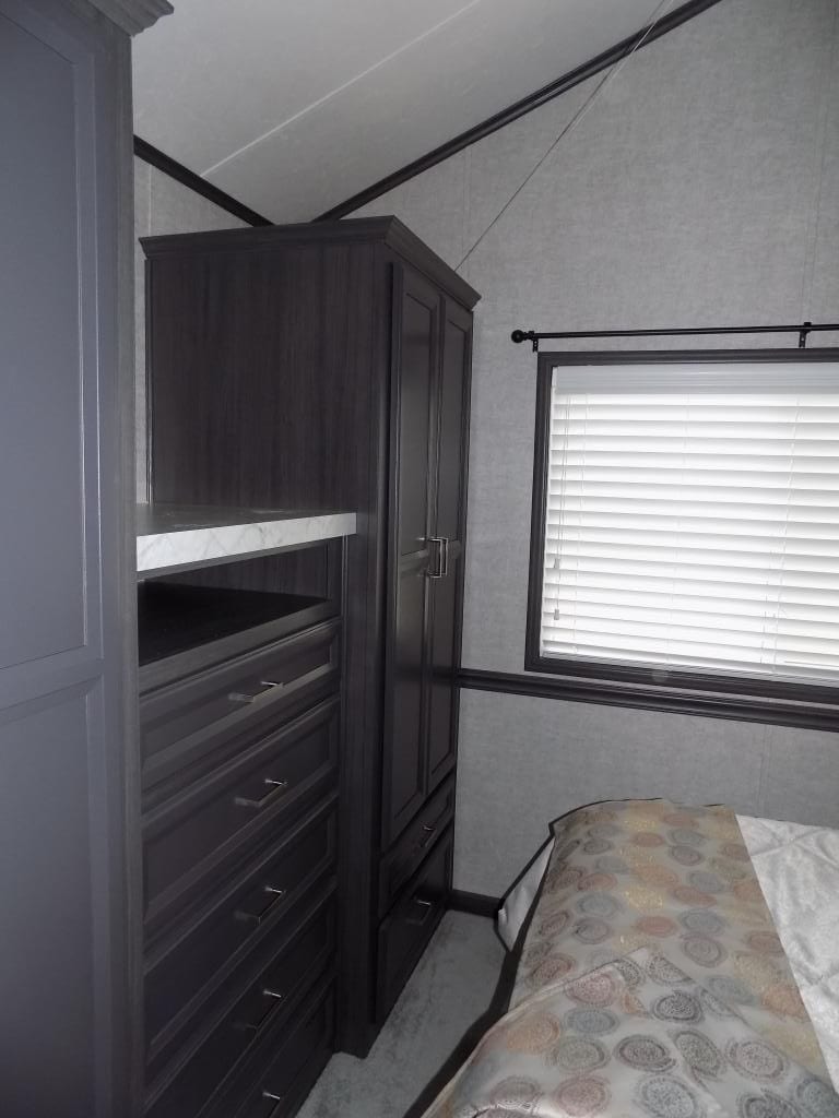 Woodland Park Timber Ridge - Acadia (TR-203) - Bedroom Dressers