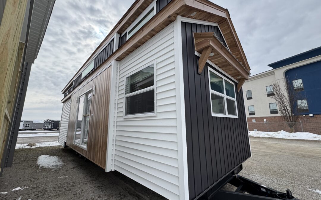 Woodland Park 266-L Walk-in Pantry