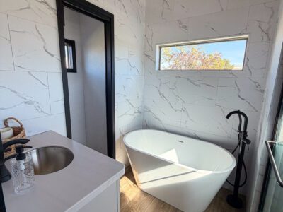 Kropf Eldorado 9110 With Soaker Tub!